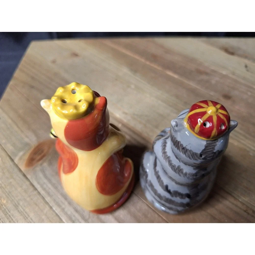 Vintage Ursula Dodge Ceramic Cat Salt and Pepper Shakers Set with Fish
